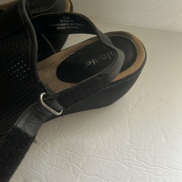 Nicole wedge, used. - Picture 5 of 10